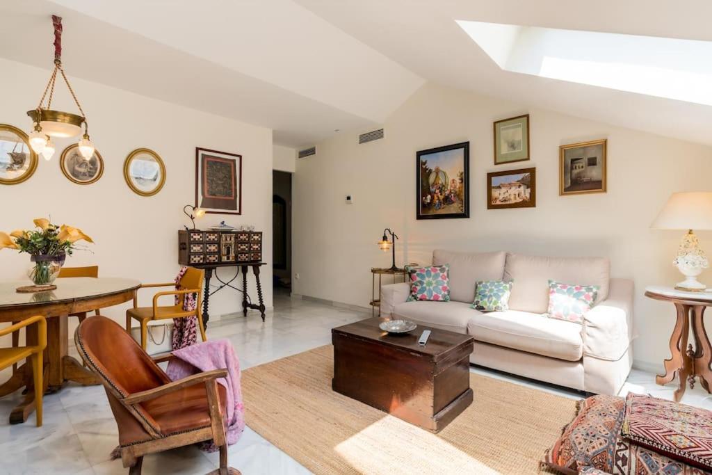 Apartamentos Rg, San Vicente 22 Sevilla Exteriör bild