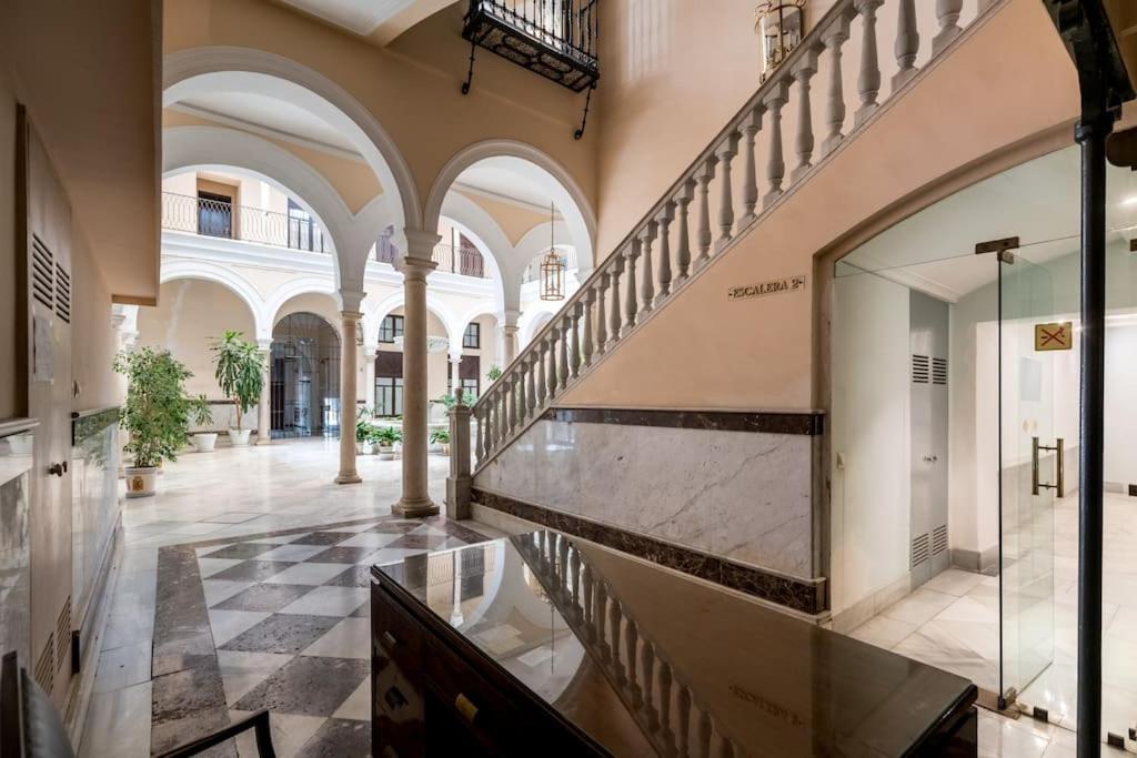 Apartamentos Rg, San Vicente 22 Sevilla Exteriör bild