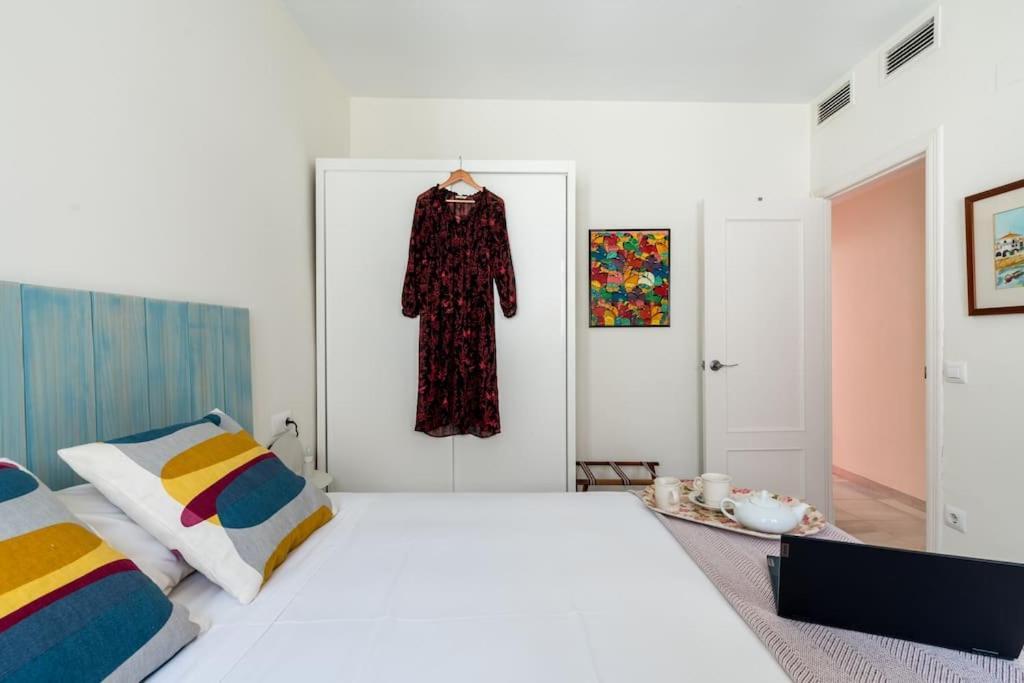 Apartamentos Rg, San Vicente 22 Sevilla Exteriör bild