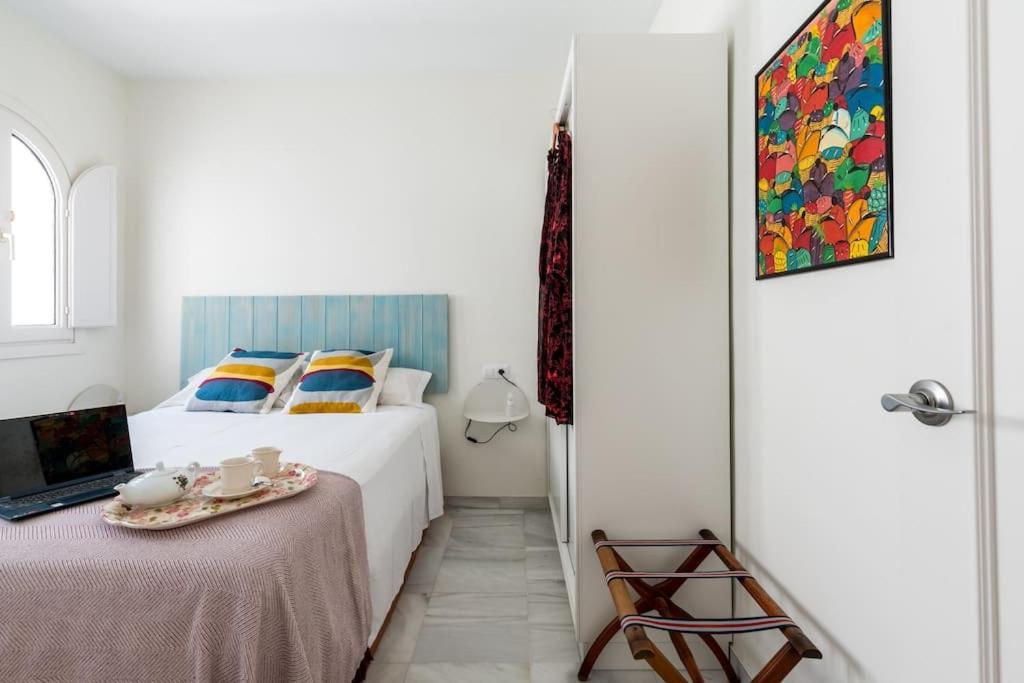 Apartamentos Rg, San Vicente 22 Sevilla Exteriör bild